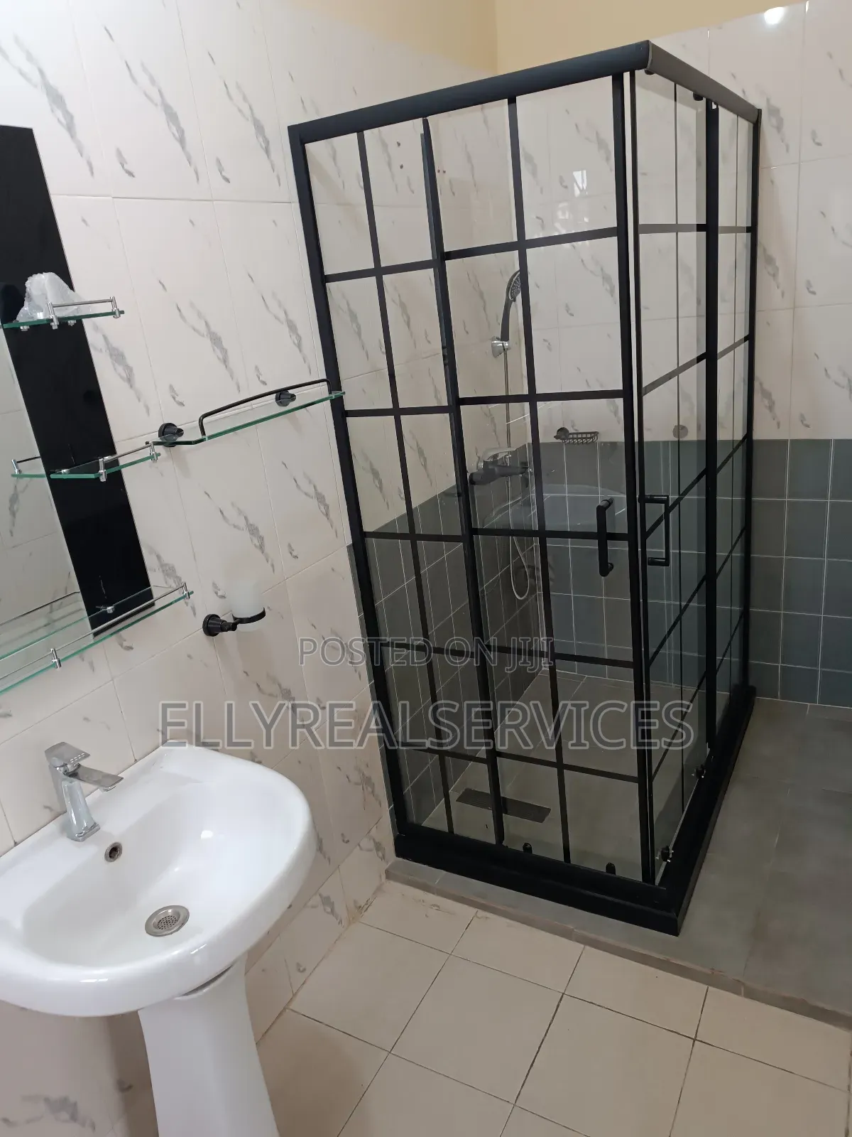 3bdrm House in Ellyrealservices, Oyarifa for rent
