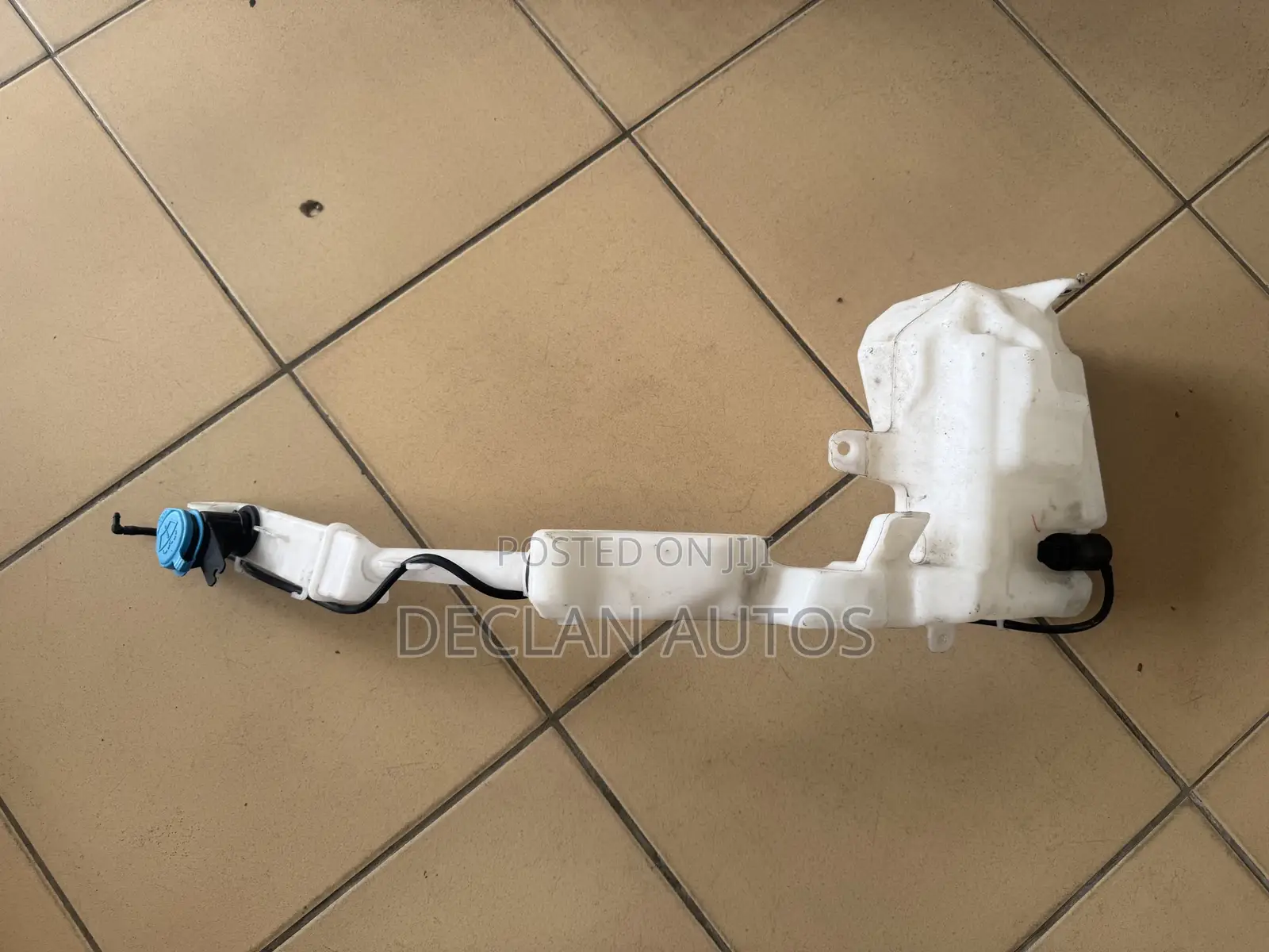 22-23 Honda Civic Windshield Washer Reservoir Tank Bottle
