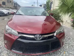 Photo - Toyota Camry SE 4dr Sedan (2.5L 4cyl 6A) 2015 Red