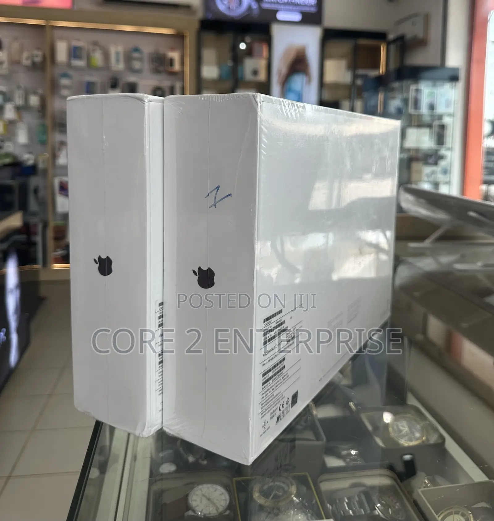 New Laptop Apple MacBook Air 16GB Apple M1 SSD 512GB