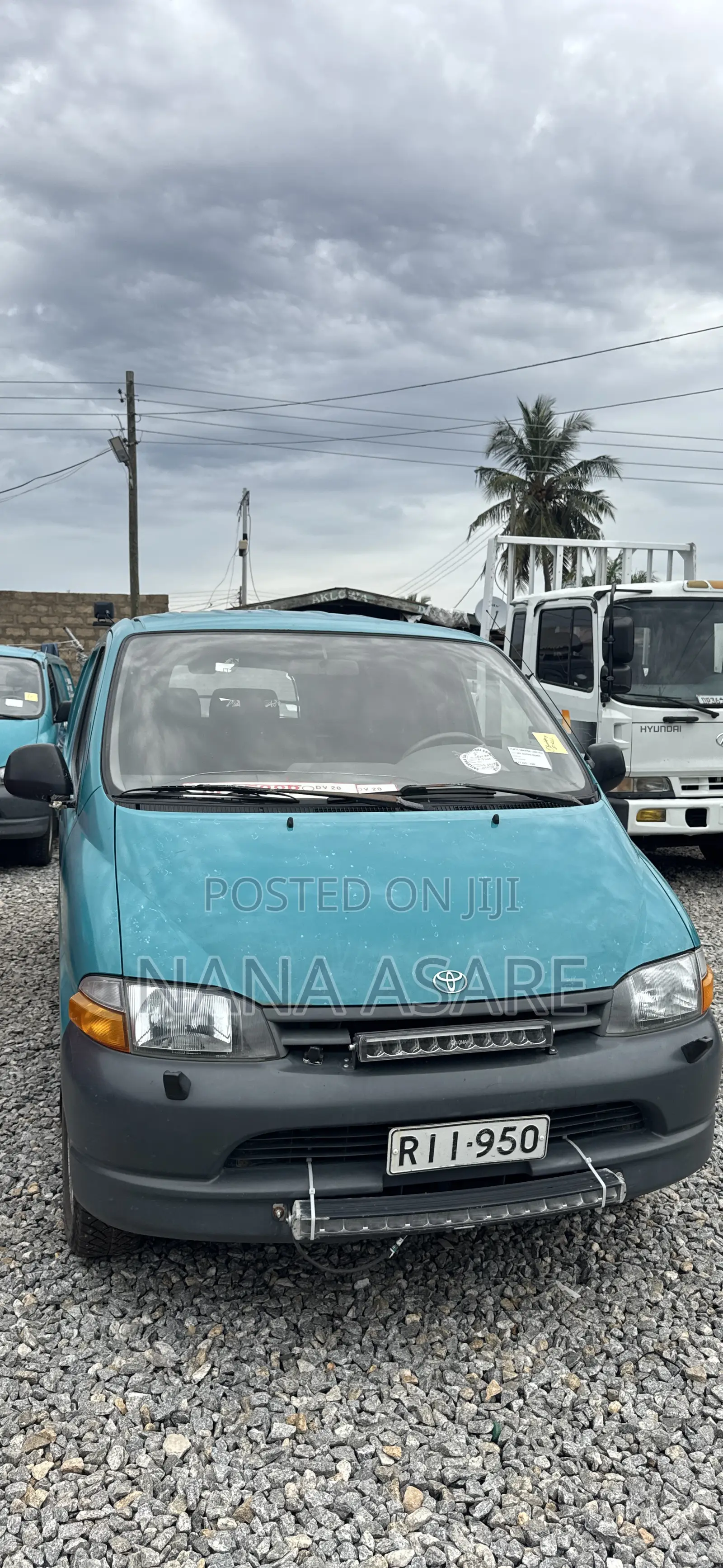 Toyota HiAce 2004