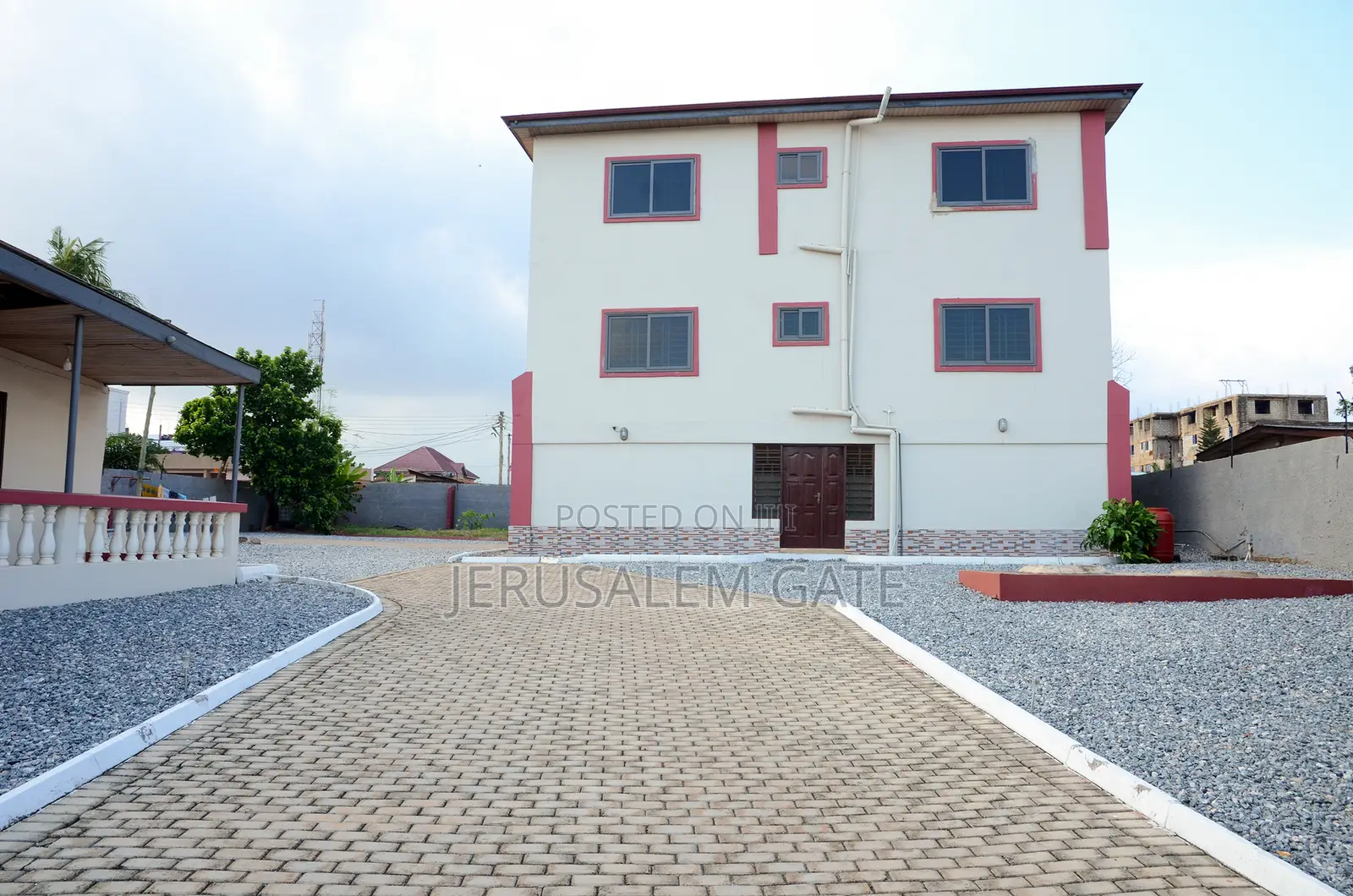 2bdrm Apartment in Taifa, Station Area for rent