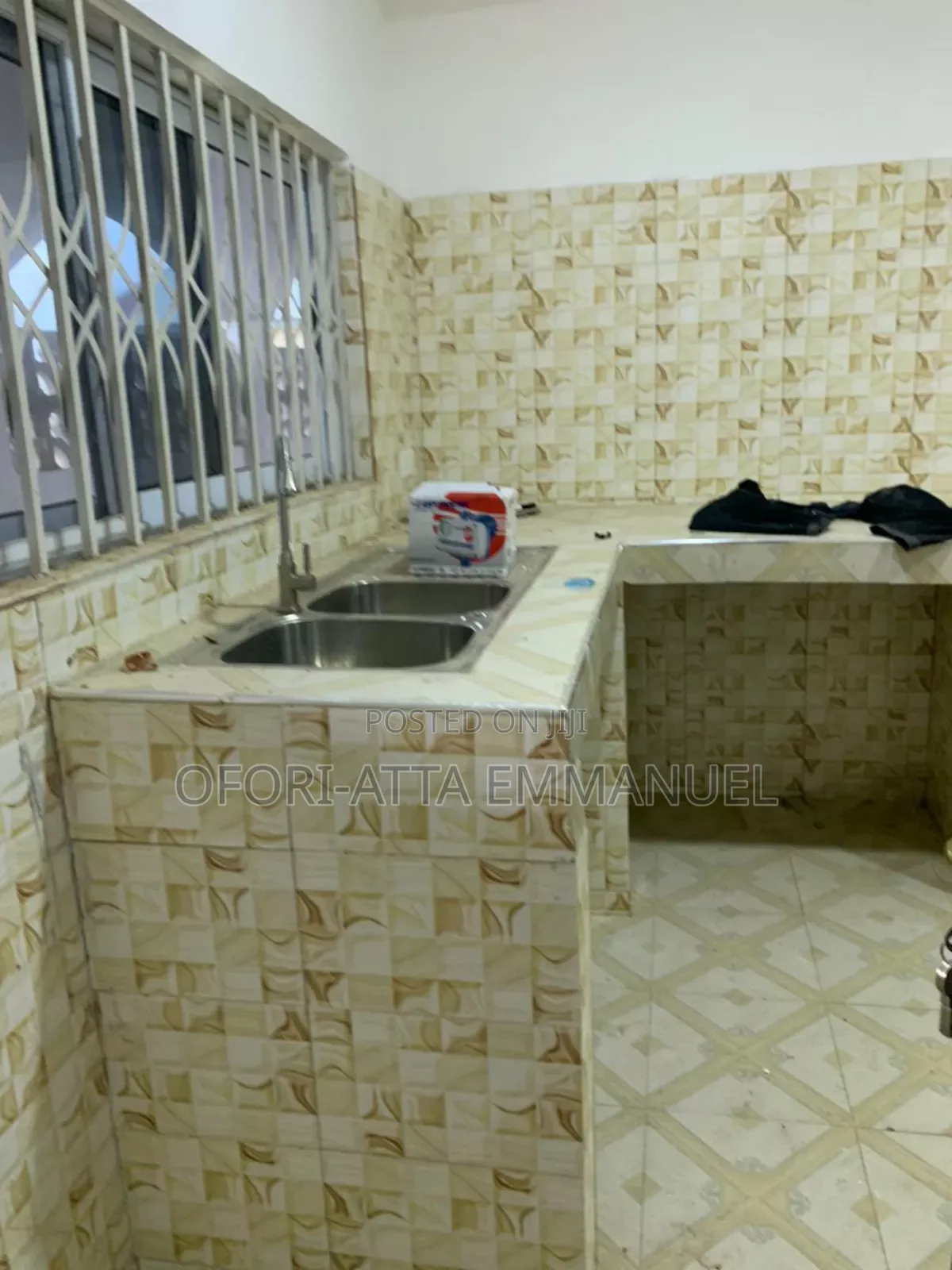 2bdrm Apartment in Amasaman 3Junction, Pokuase for rent