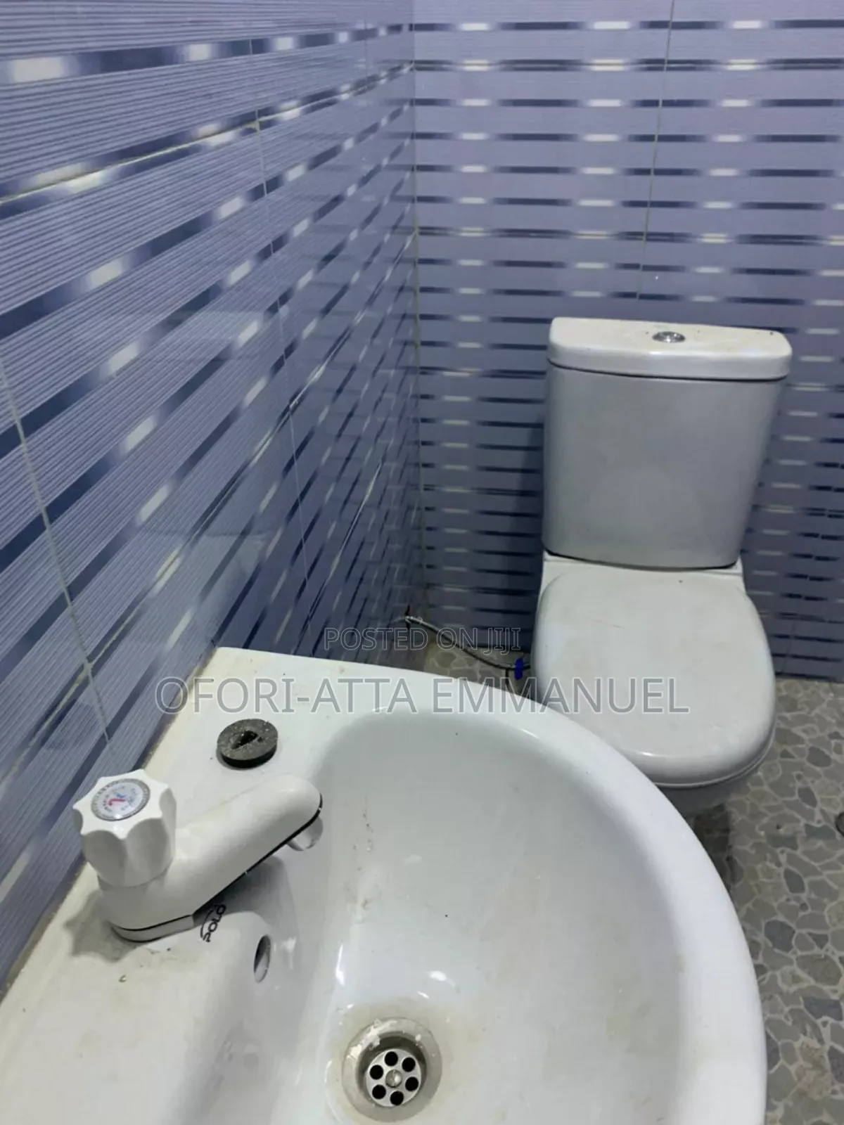 2bdrm Apartment in Amasaman 3Junction, Pokuase for rent