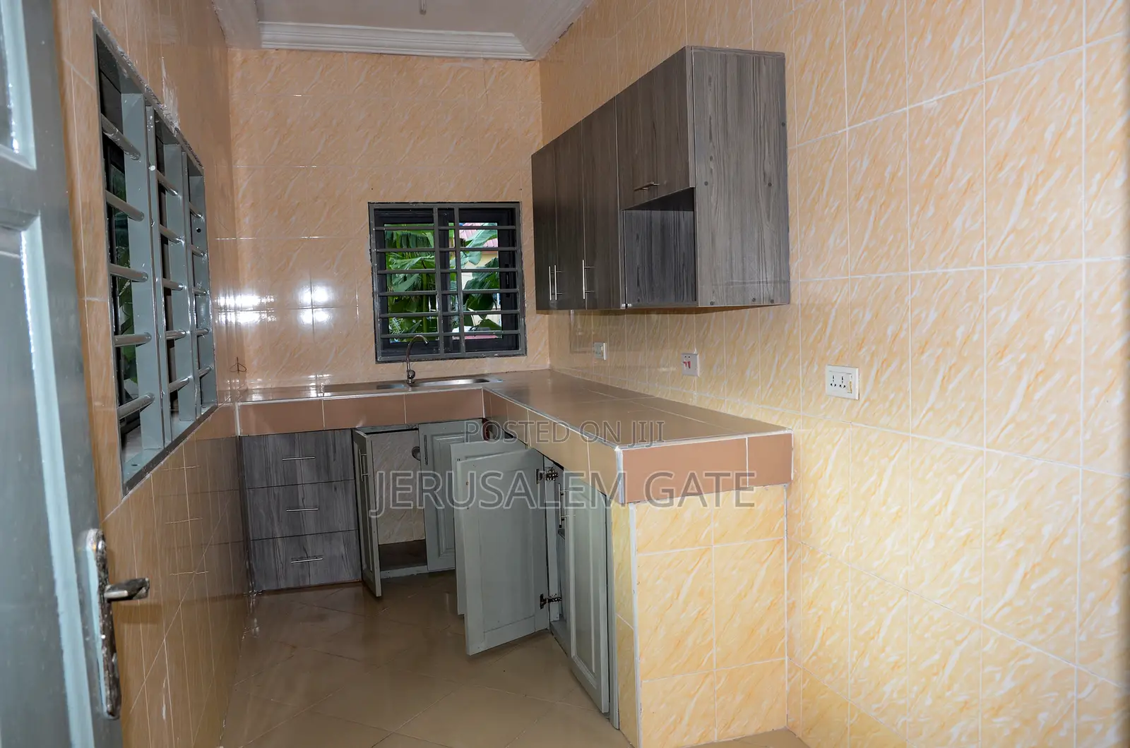 2bdrm Apartment in Taifa, Station Area for rent