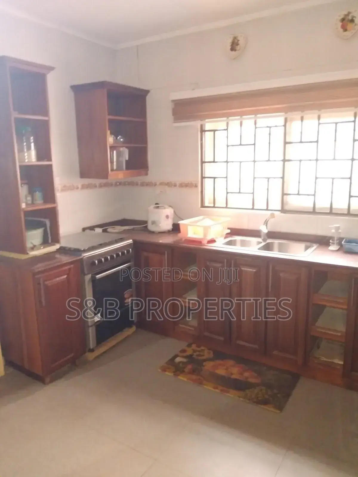 Furnished 3bdrm House in Devtraco, Spintex for rent