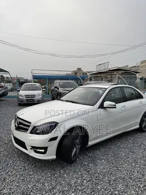Photo - Mercedes-Benz C250 2014 White