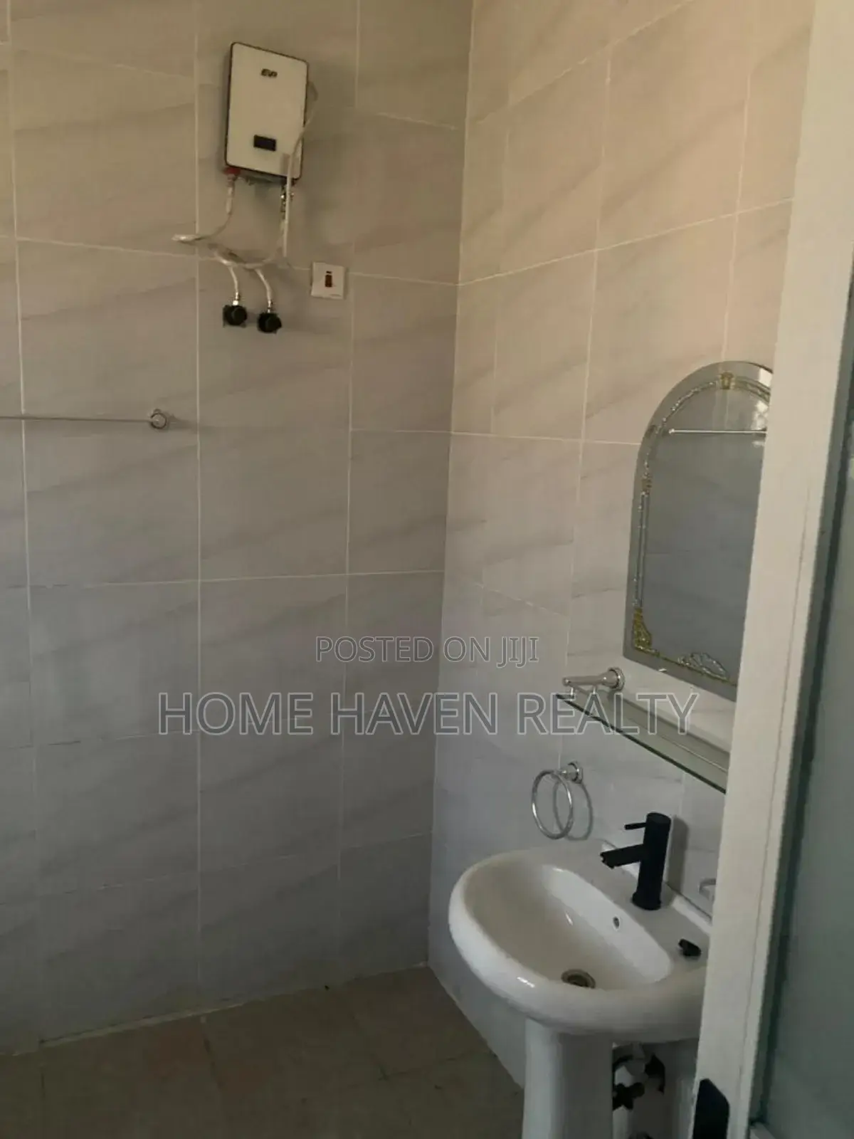 7bdrm House in Adjiriganor, East Legon for rent
