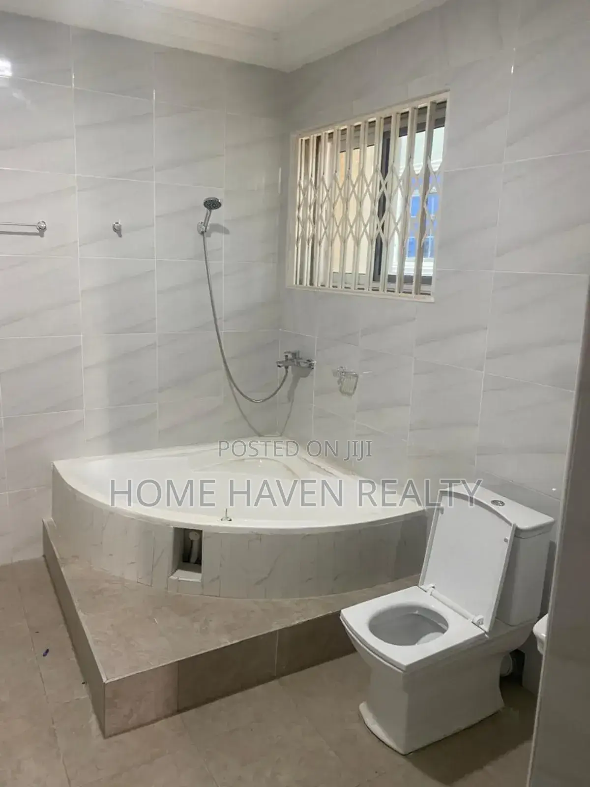 7bdrm House in Adjiriganor, East Legon for rent