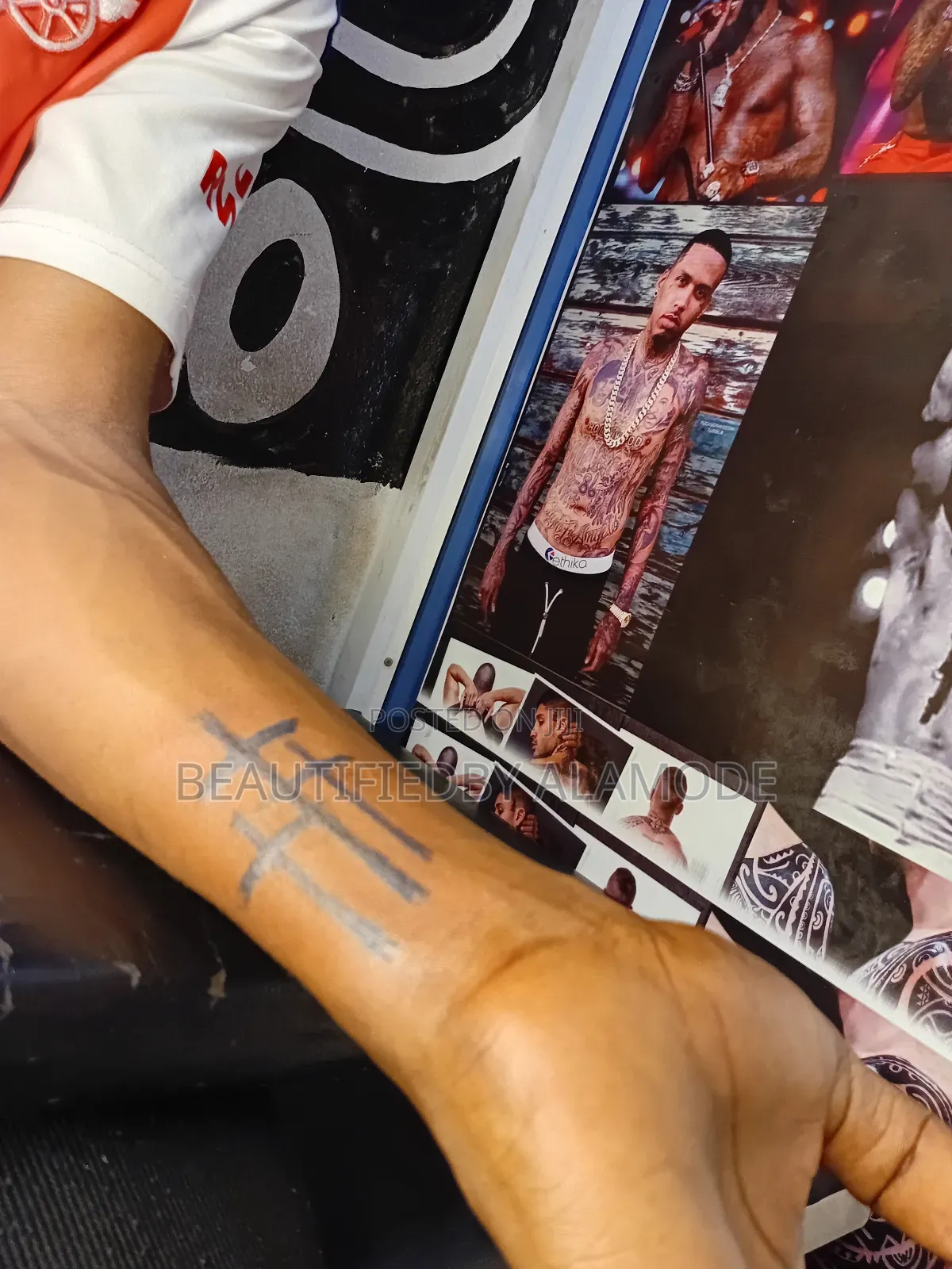 Tattoo and Piercing Studio Service