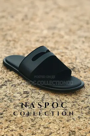 Photo - Men’S Slippers