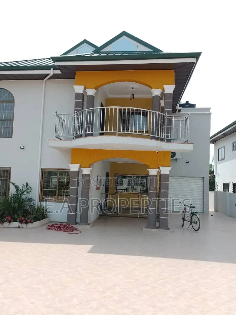5bdrm House in E A Properties, Frafraha for sale
