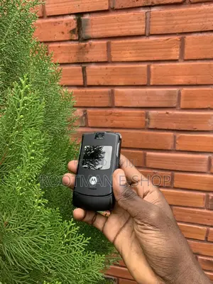 New Motorola RAZR V3 Black