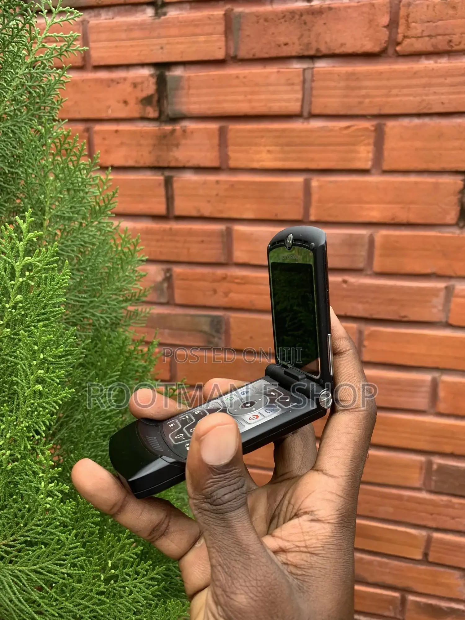 New Motorola RAZR V3 Black