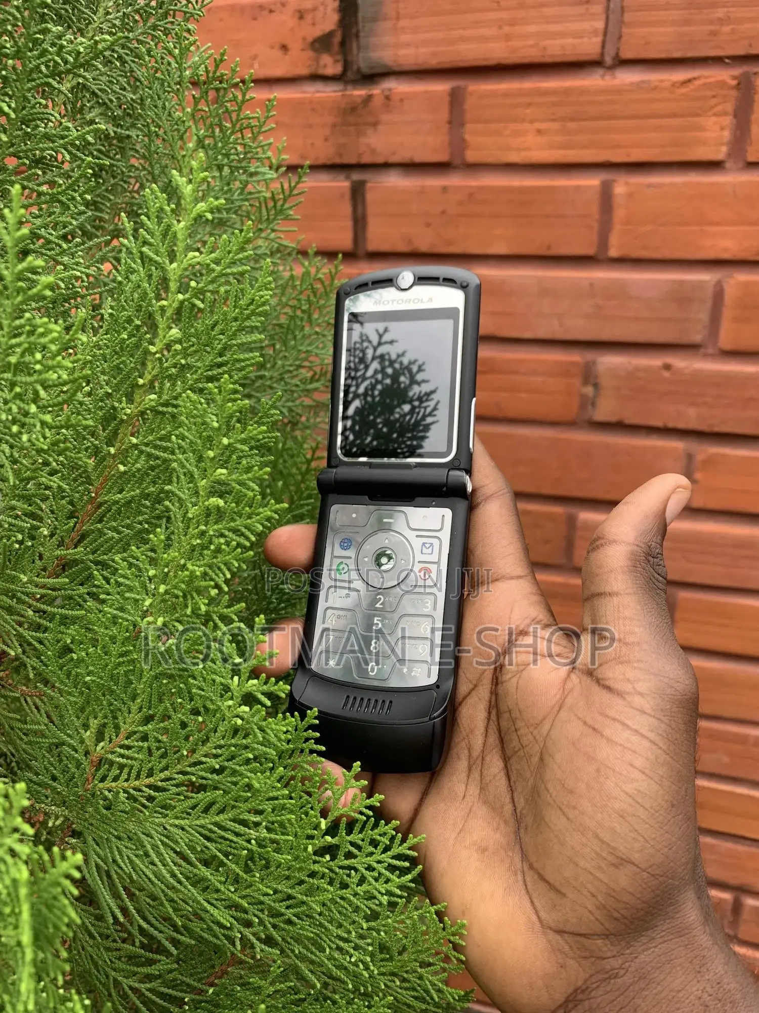 New Motorola RAZR V3 Black