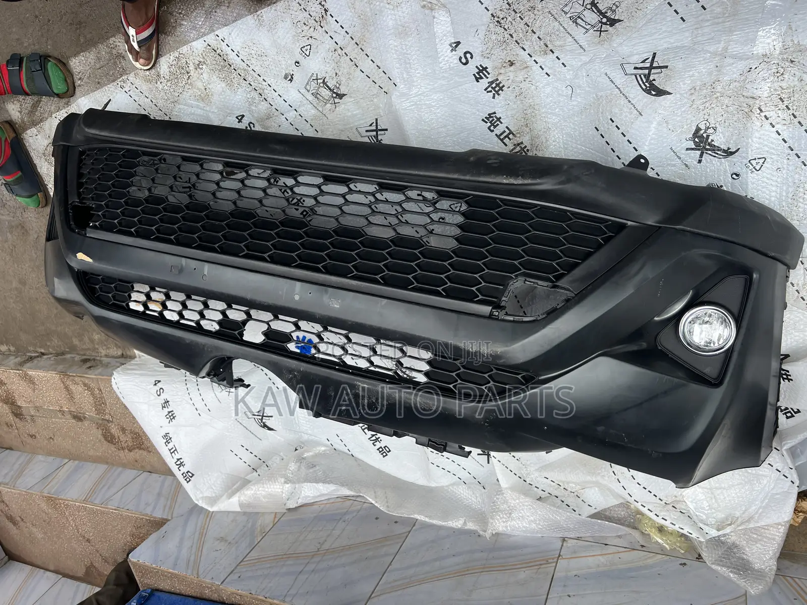 2016,2017,2018 Complete Front Bumper For Toyota Rav4