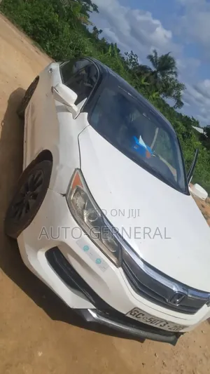 Photo - Honda Accord EX-L 4dr Sedan FWD (2.4L 4cyl 2A) 2016 White