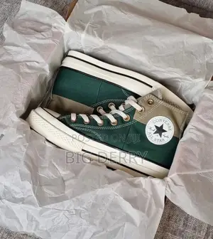 Photo - Chuck 70 All Star
