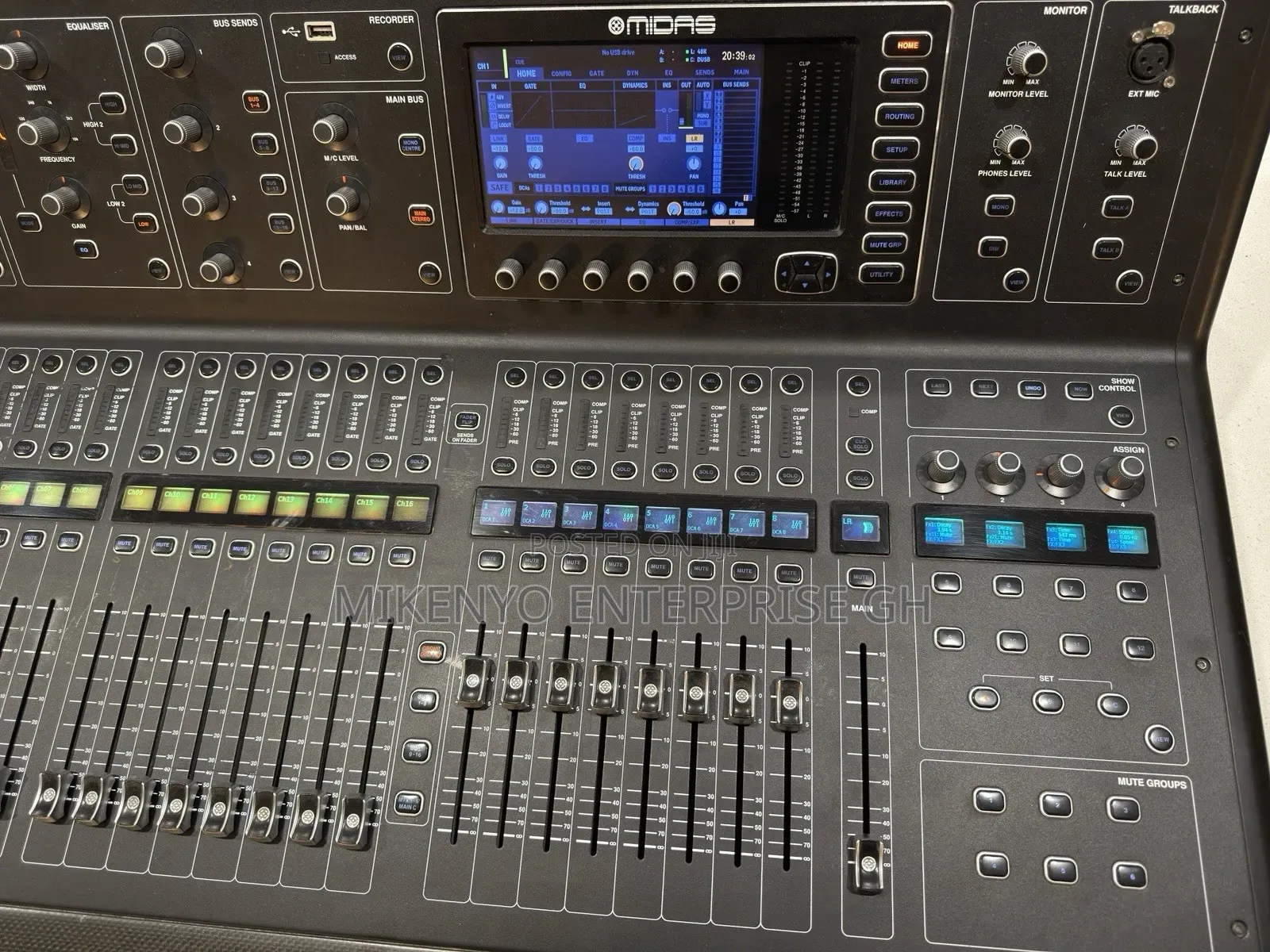 Midas M32 Digital Console for Live and Studio