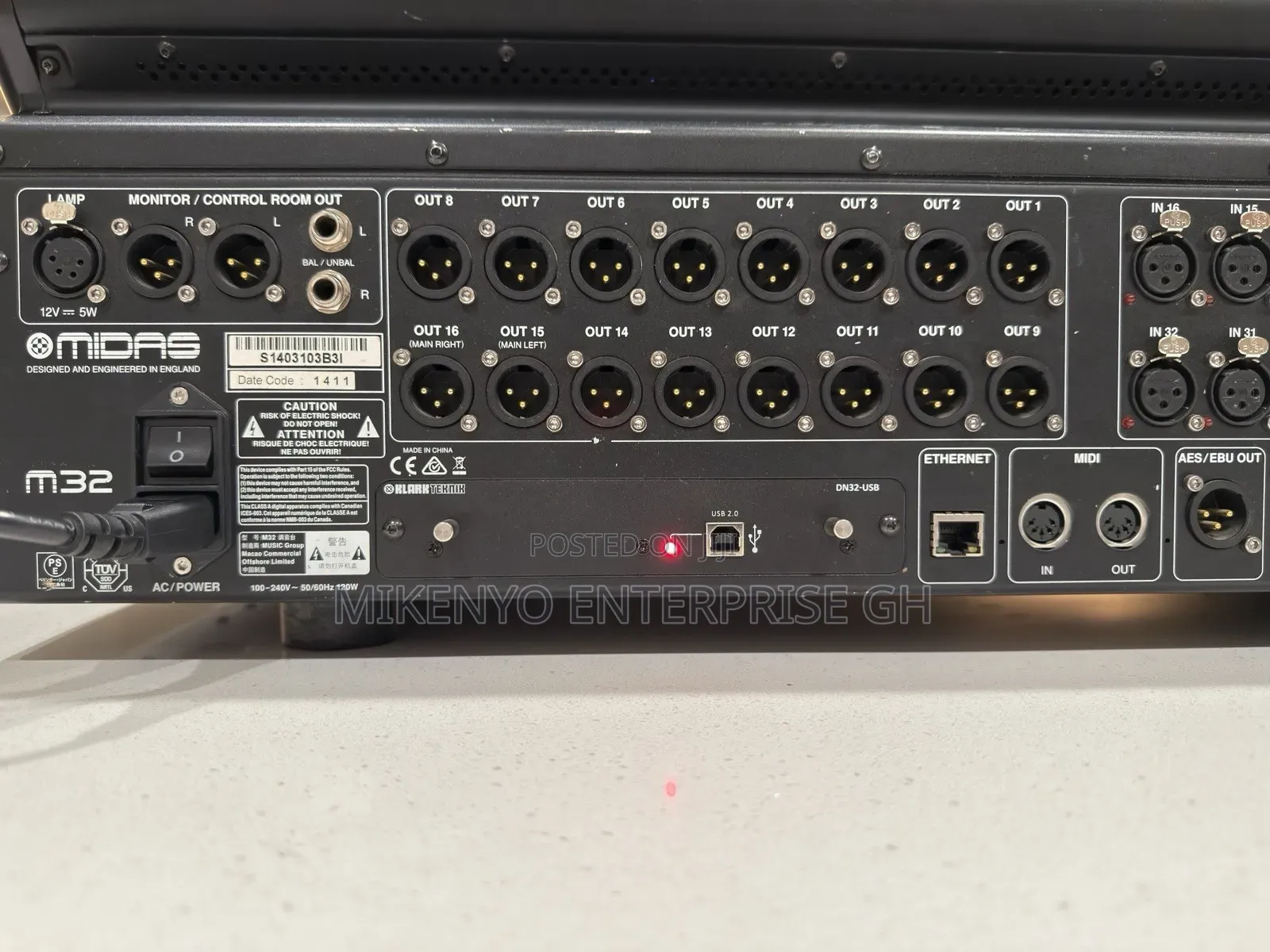 Midas M32 Digital Console for Live and Studio
