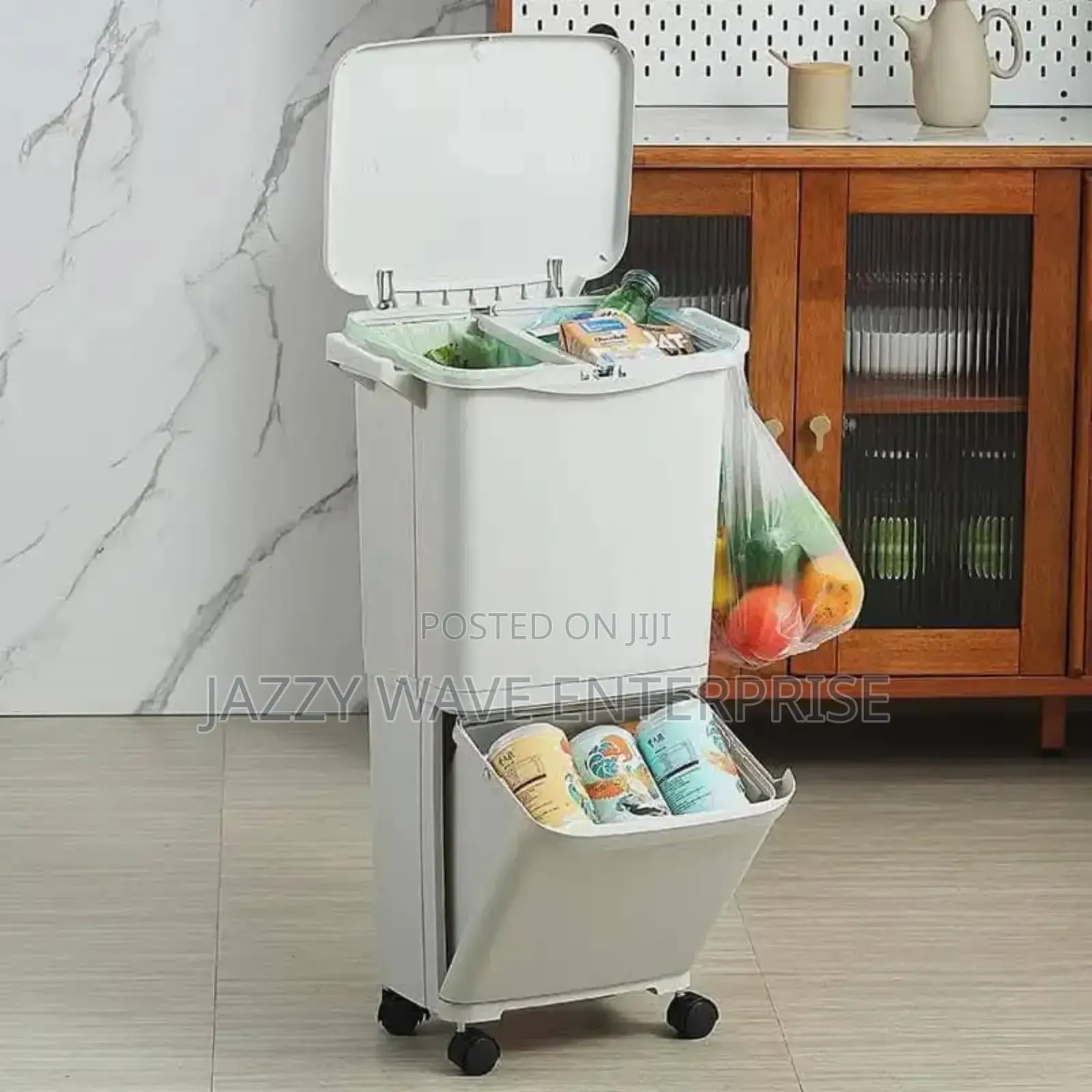 Bin / Receiver / Storage