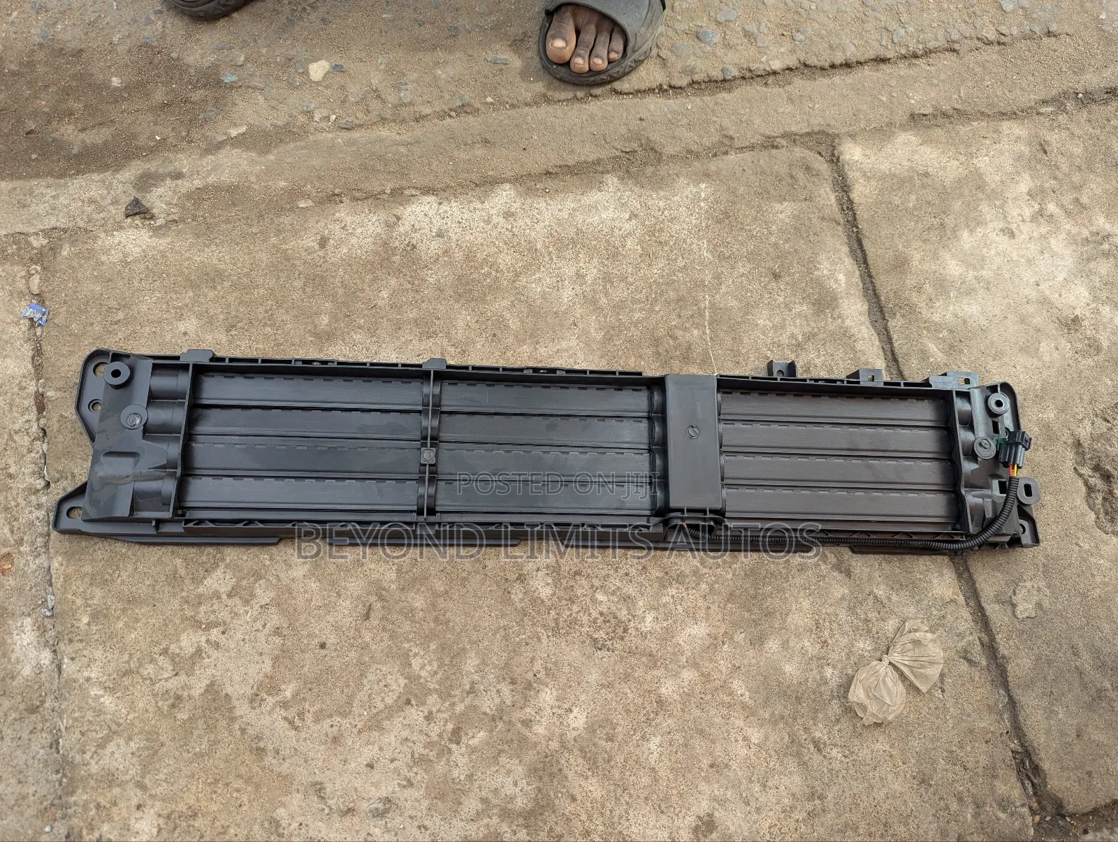 Honda CRV 2017,2018,2019,2020,2021 Shutter Grille With Motor