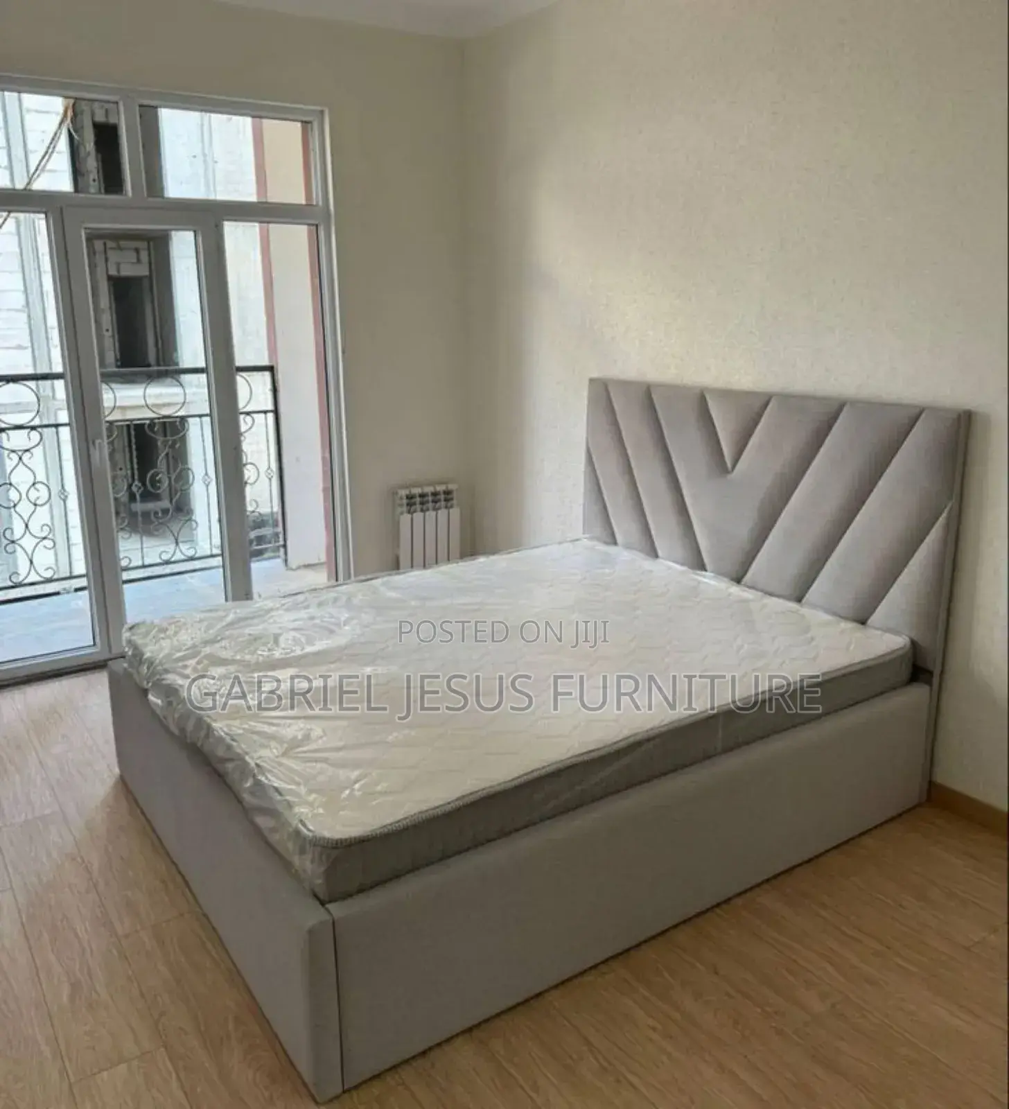 Available Queen Size Bed With Mattress