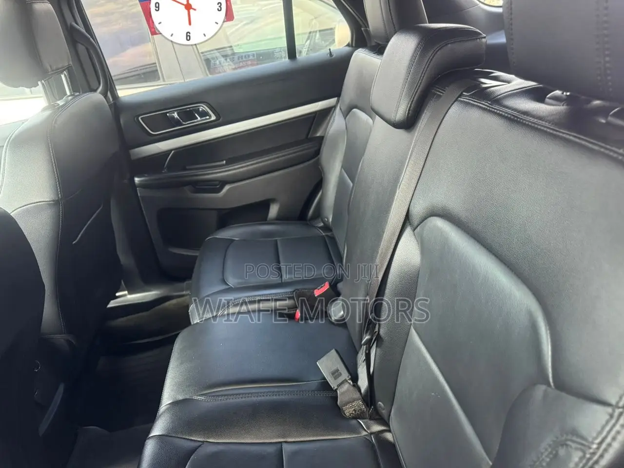 Ford Explorer XLT 4dr SUV AWD (3.5L 6cyl 6A) 2016 Silver