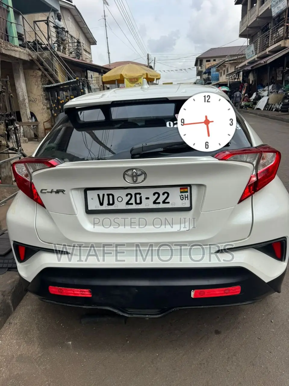 Toyota C-HR XLE FWD 2019 White