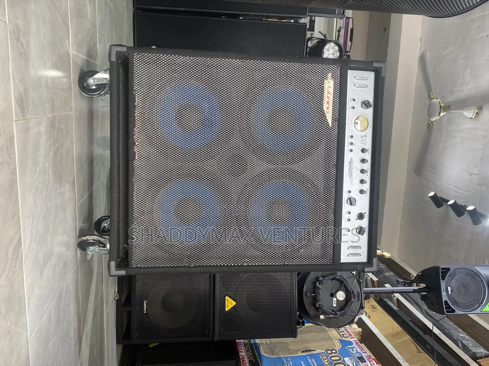 Ashdown Mag C410t-300 Bass Combo Head and Tail