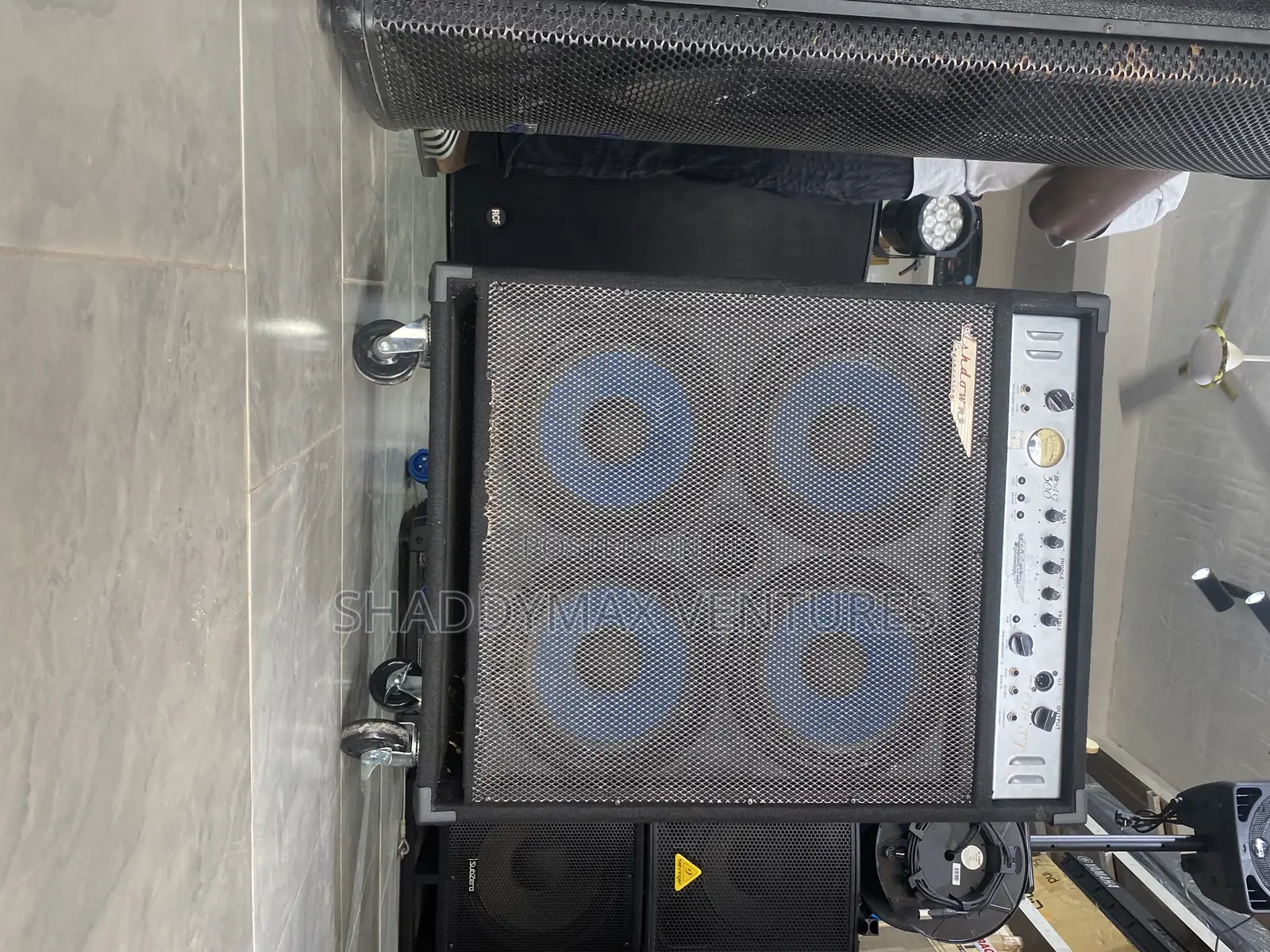 Ashdown Mag C410t-300 Bass Combo Head and Tail