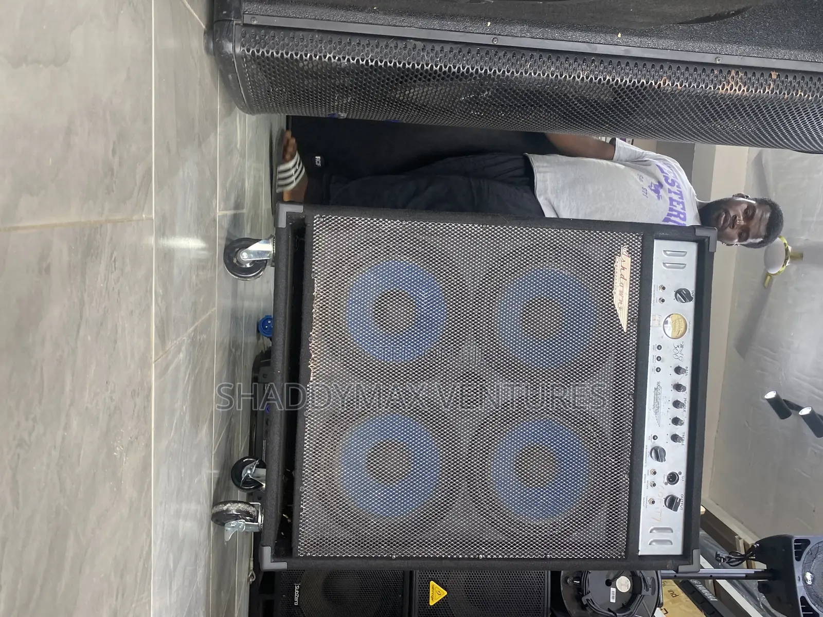 Ashdown Mag C410t-300 Bass Combo Head and Tail