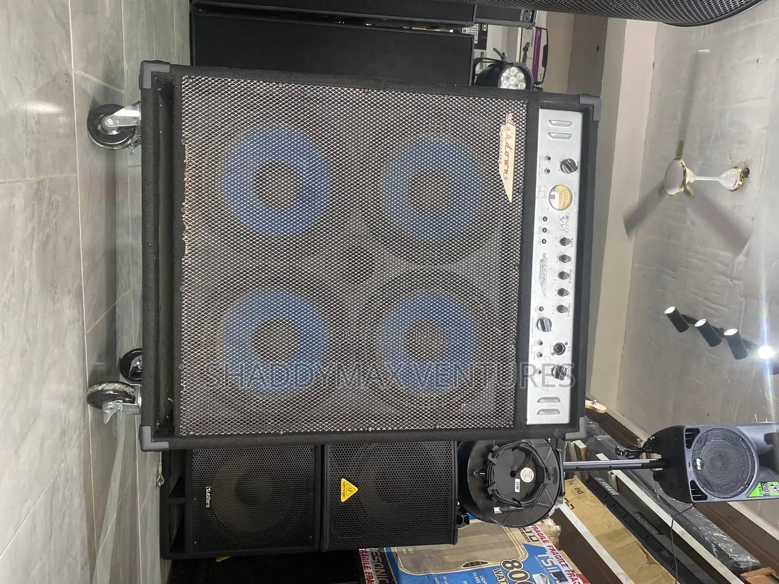 Ashdown Mag C410t-300 Bass Combo Head and Tail