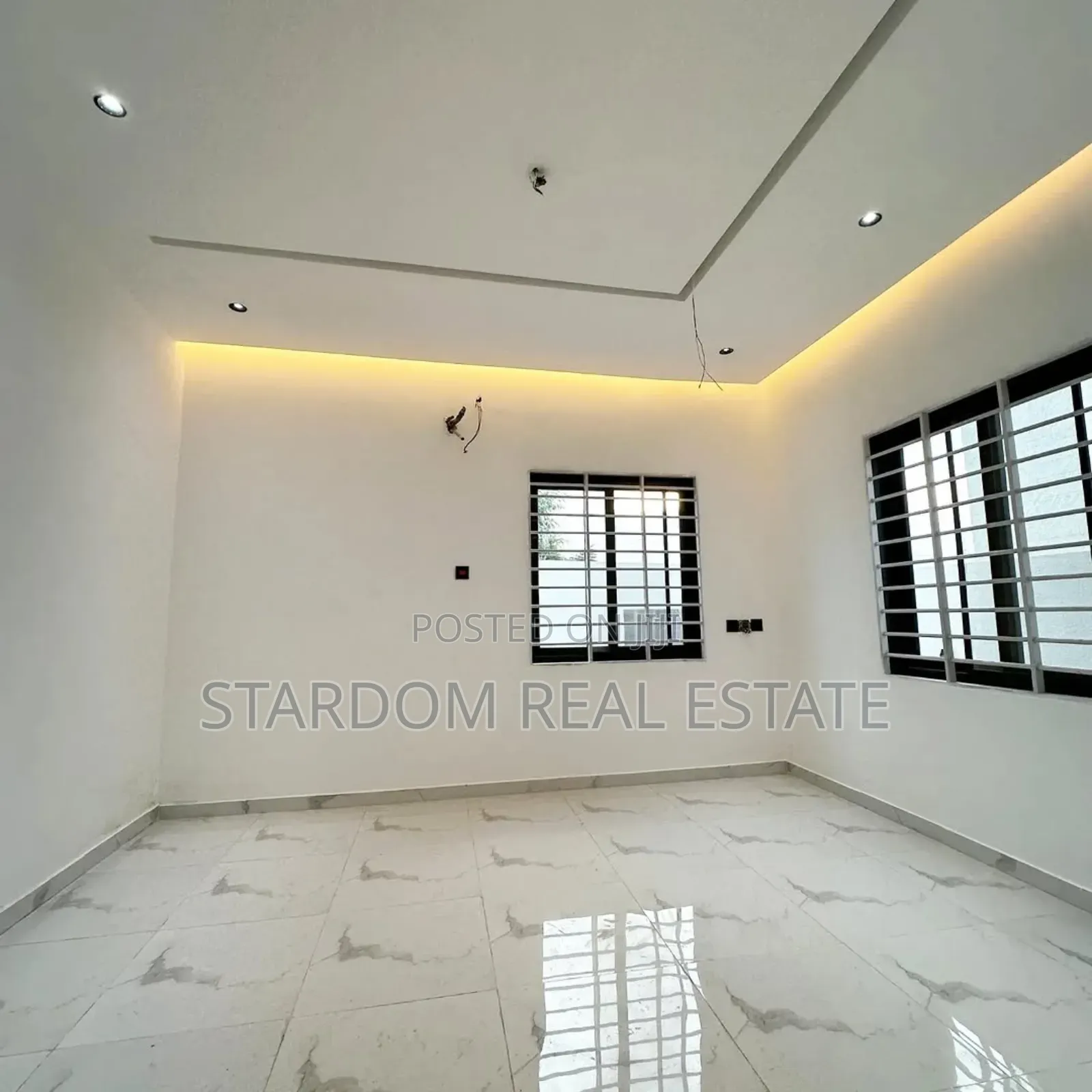 3bdrm Duplex in East Legon Hills for sale