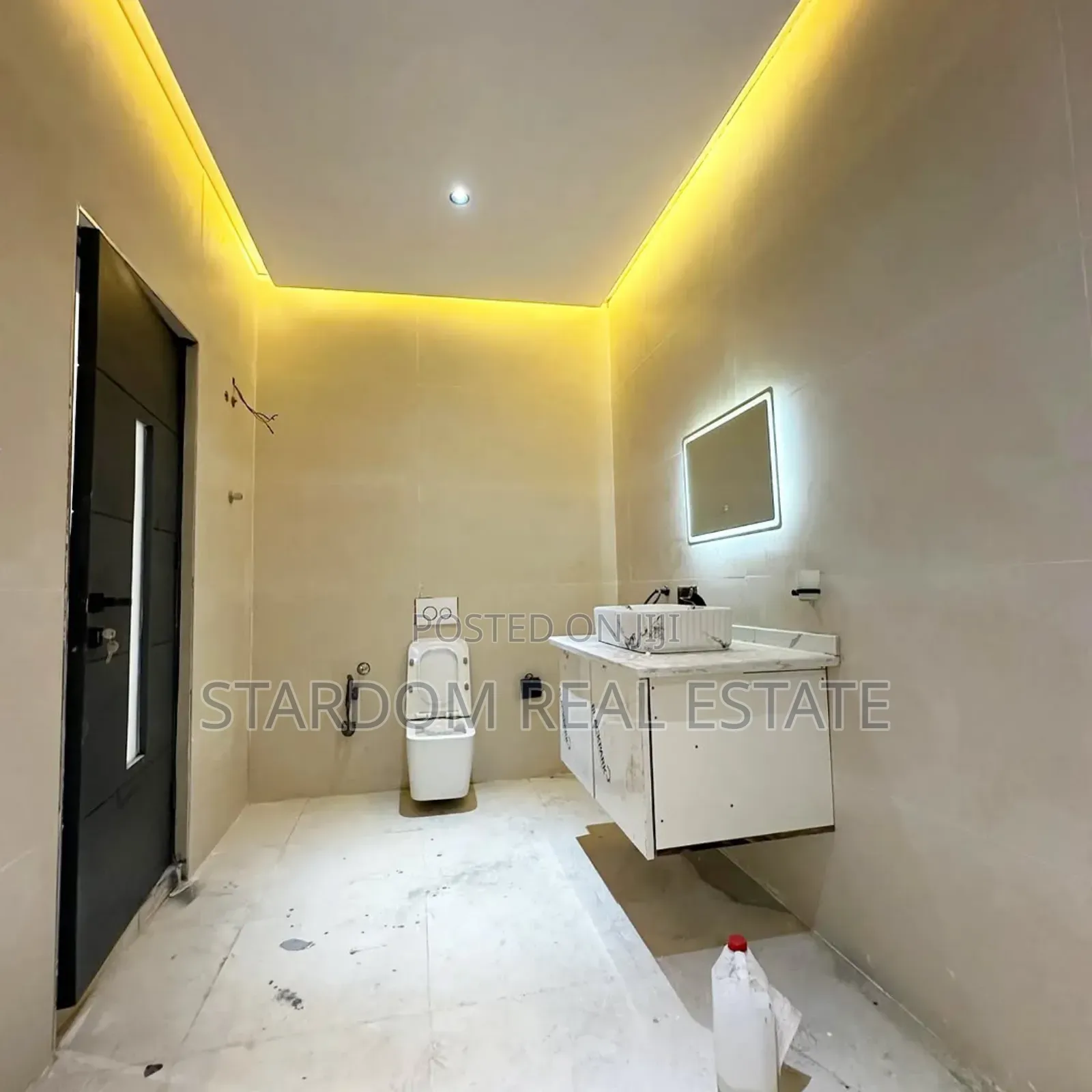 3bdrm Duplex in East Legon Hills for sale