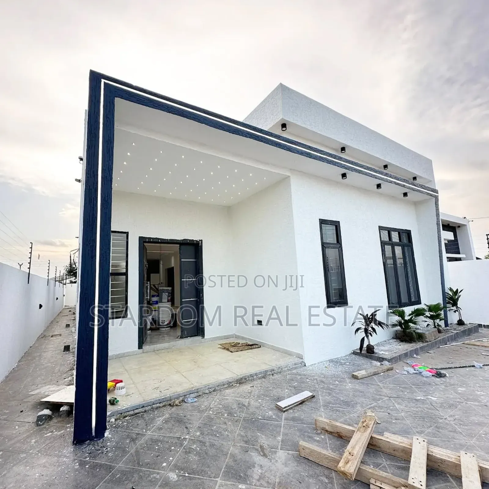 3bdrm Duplex in East Legon Hills for sale