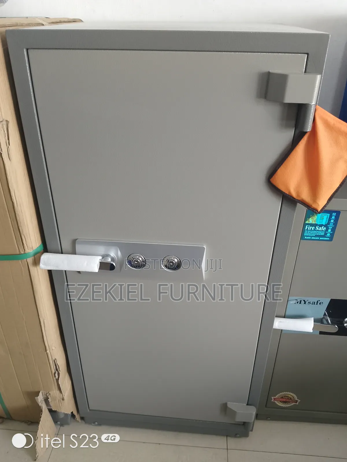 Durable, Reliable And Fireproof Safe Box