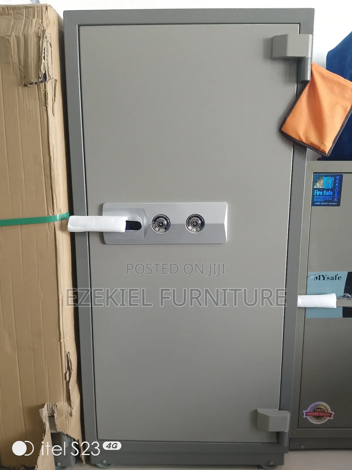 Secure Your Cash And Valuables (Safe Box)