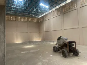 800 SQM Warehouse at Spintex