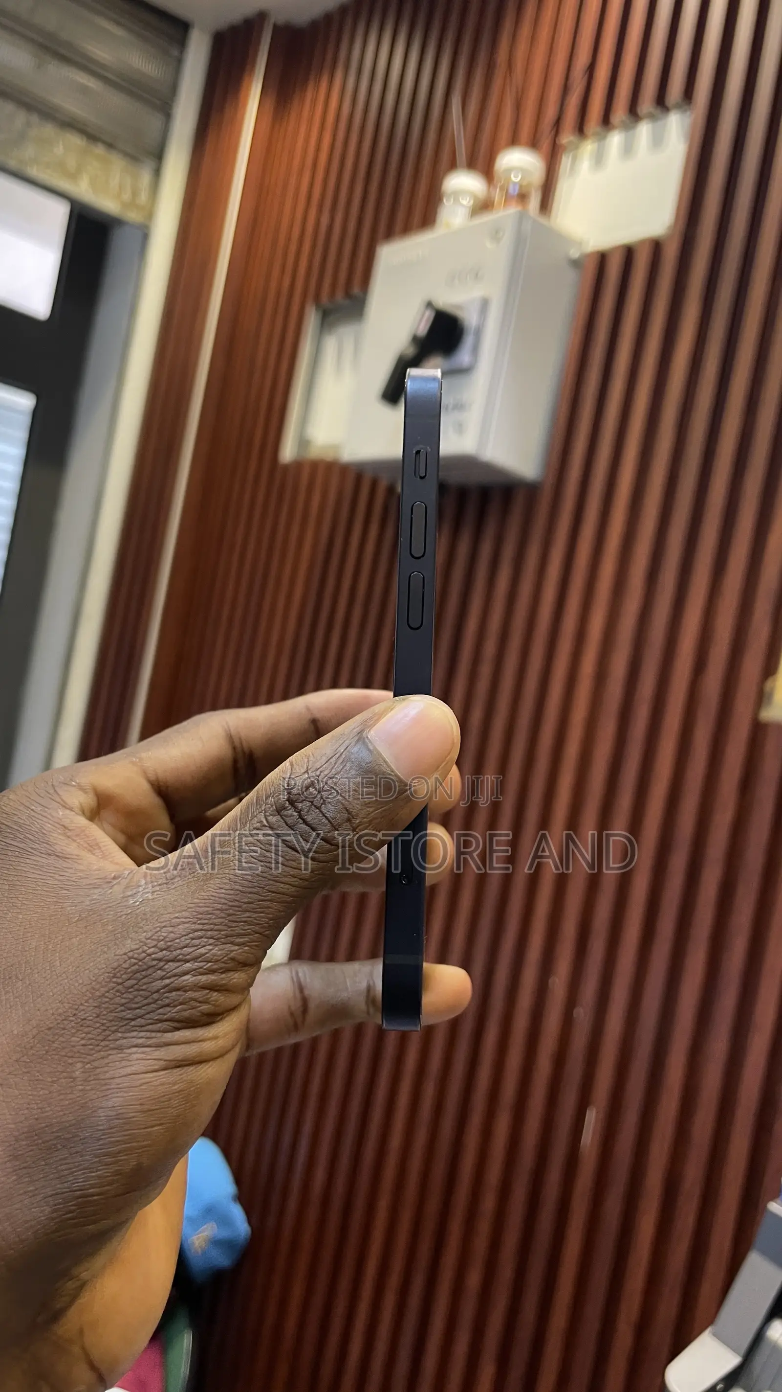New Apple iPhone 12 mini 128 GB Black