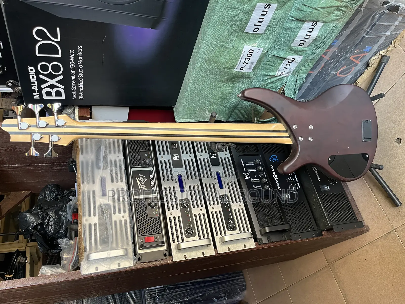 Ibanez Base Guitar Active