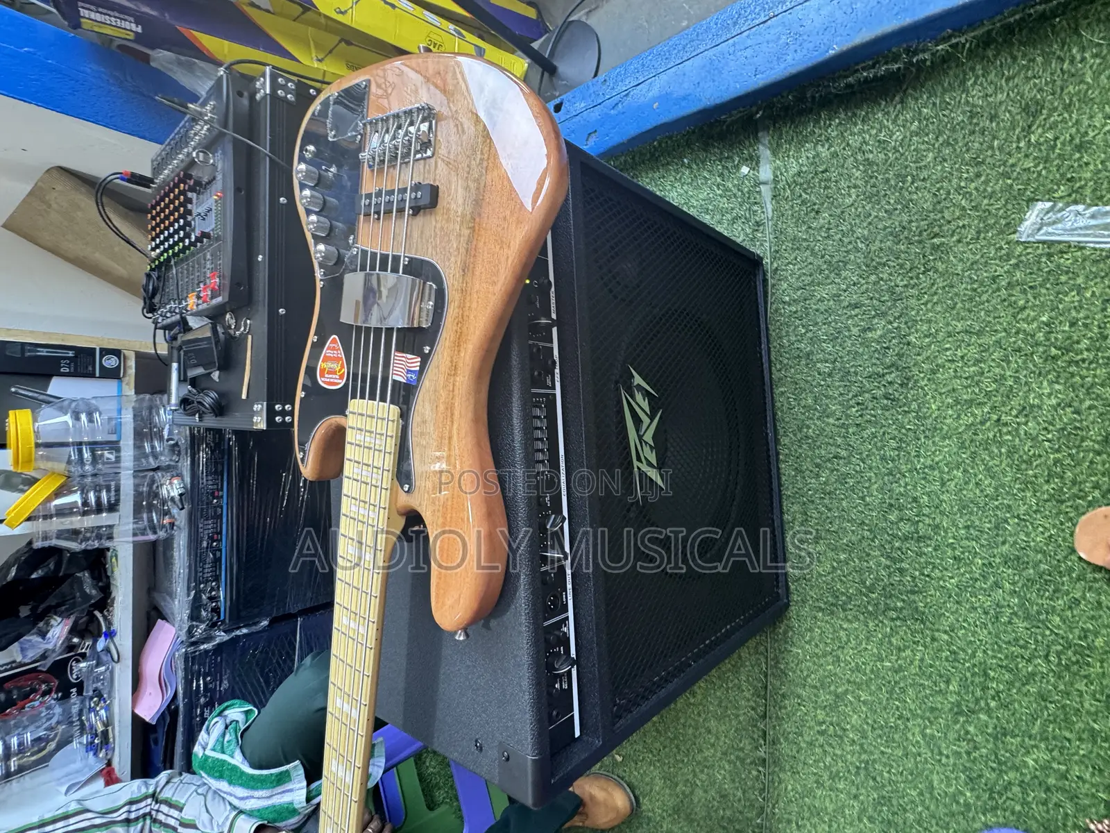 Peavey Bandit 115 Bass Guitar Combo