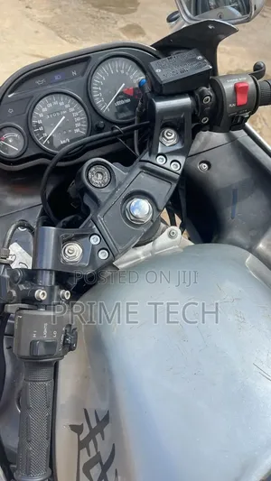 Kawasaki 1998 Silver