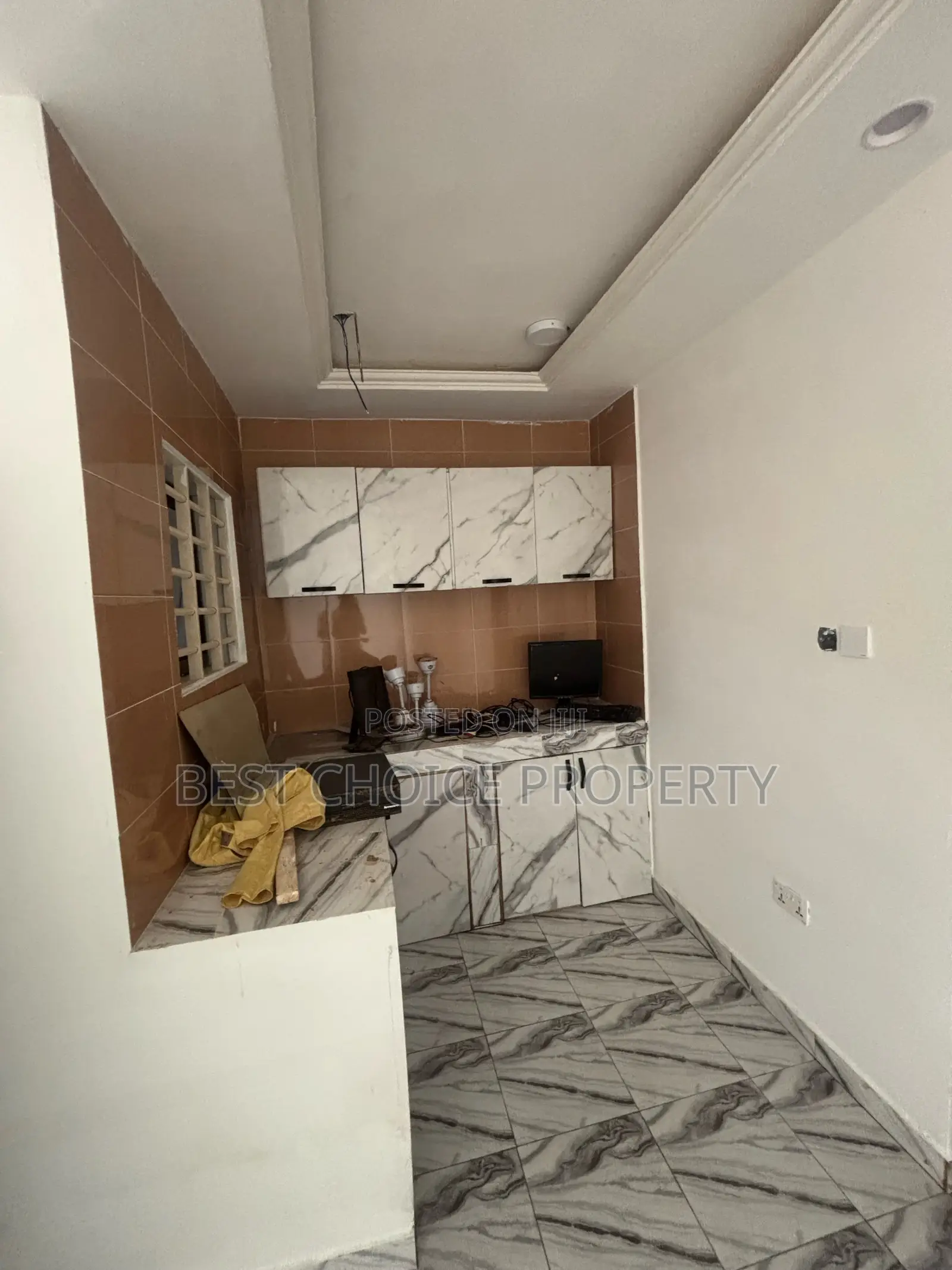 1bdrm Apartment in Lakeside Estate for rent
