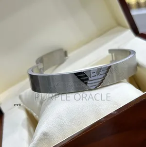 Photo - Giorgio Armani Iconic Stylish Bracelet