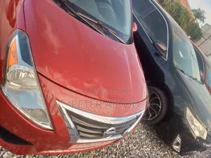 Nissan Versa 2016 Red