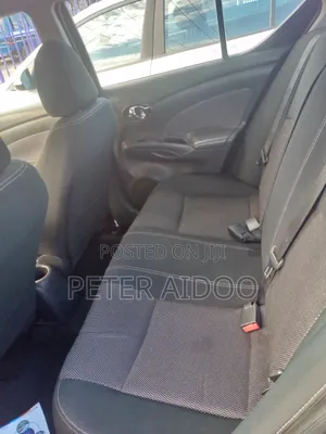 Nissan Versa 2016 Red