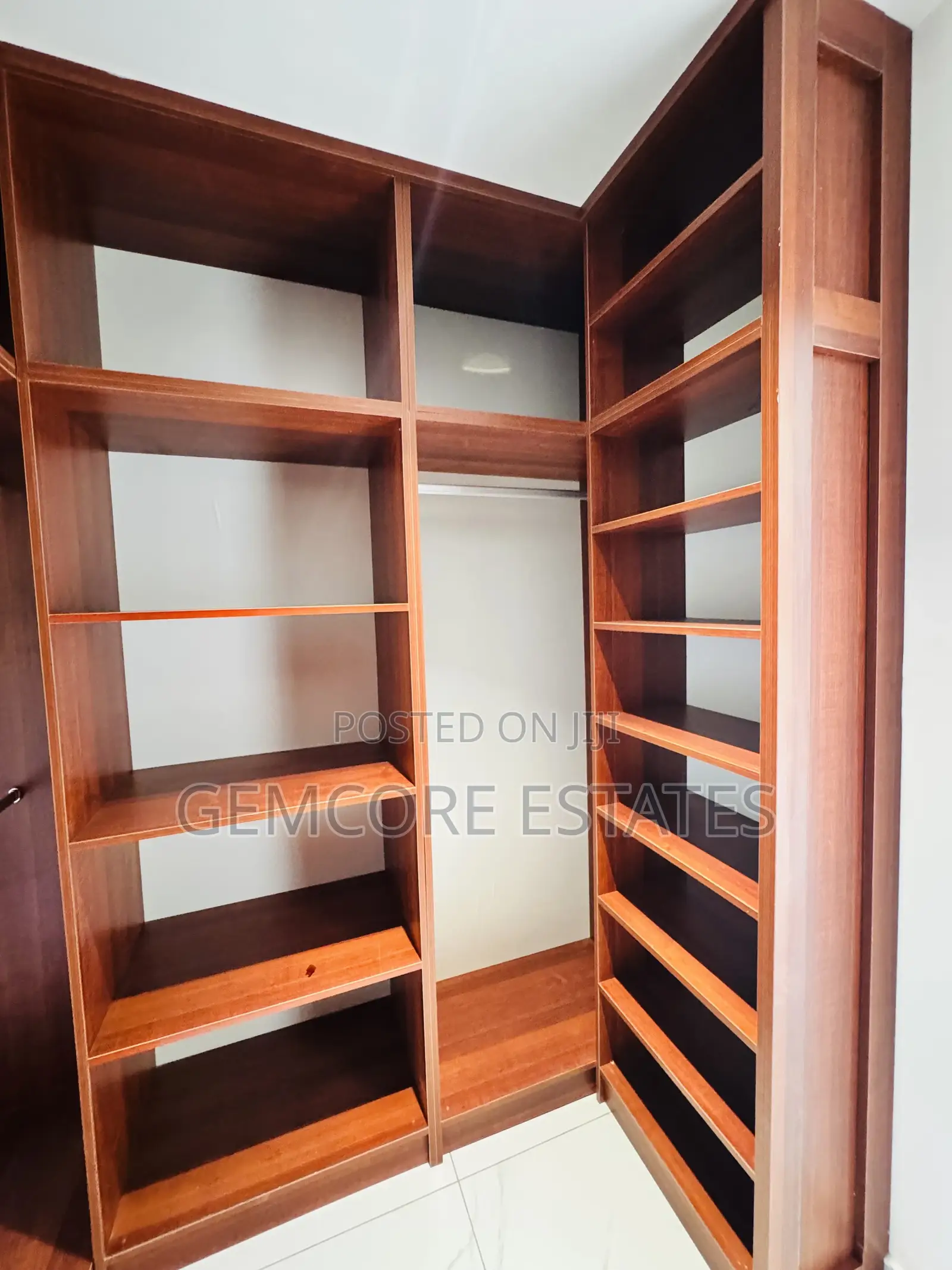 4bdrm House in Adjiringanor, East Legon for sale