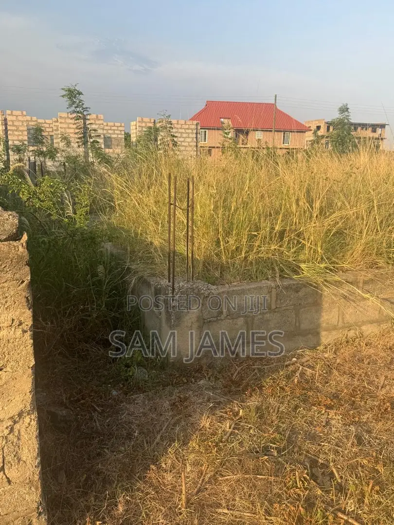75 X 90( Full Plot) Road Side Land at Oyibi