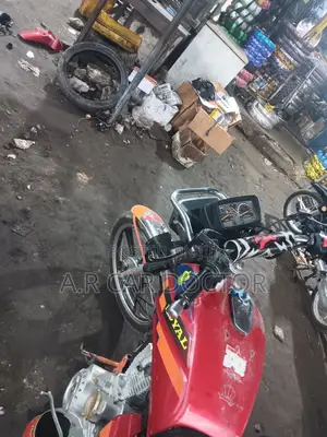 Royal Motorcycle 2023 Red
